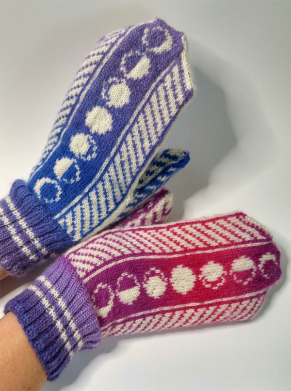 Free Knitting Pattern for Lunar Mittens