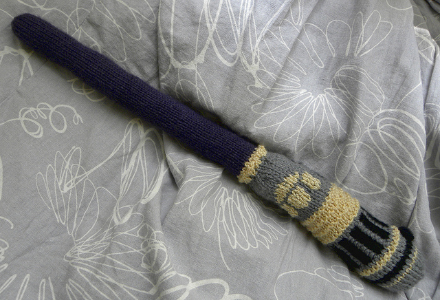 Free knitting pattern for light saber and other Star Wars knitting patterns