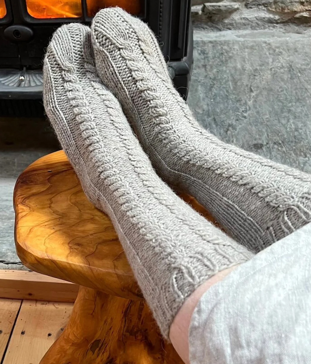 Cable Magic Heel Socks  Knitting Patterns
