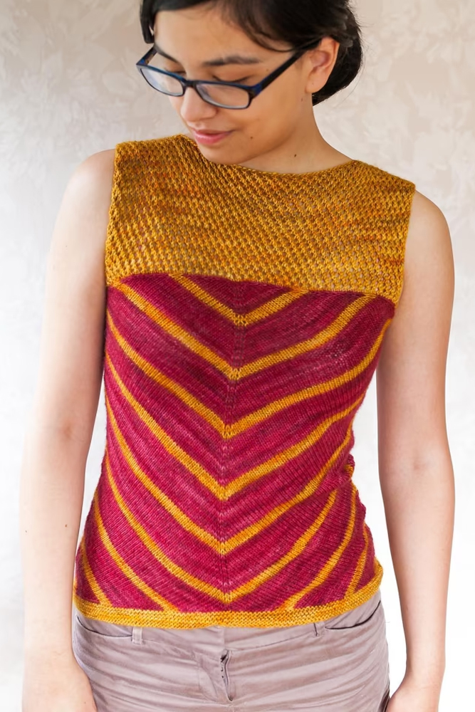 Māia Tee Top Knitting Pattern