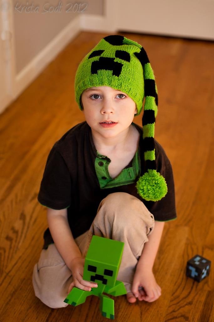 Free knitting pattern for Minecraft Creeper Hat