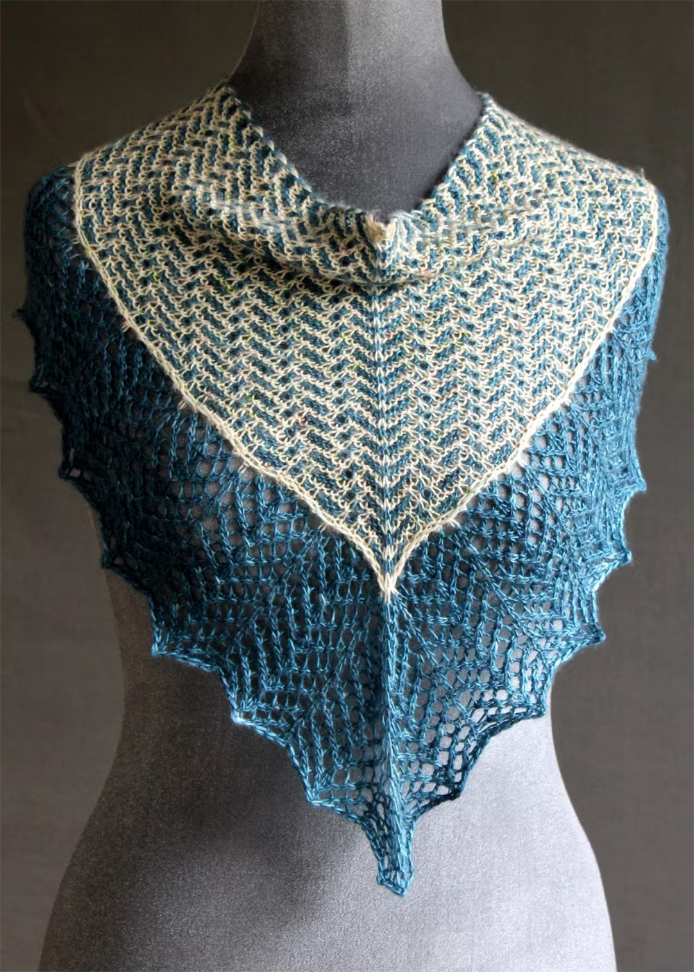 Knitting Pattern Moleery-Tea Cowl