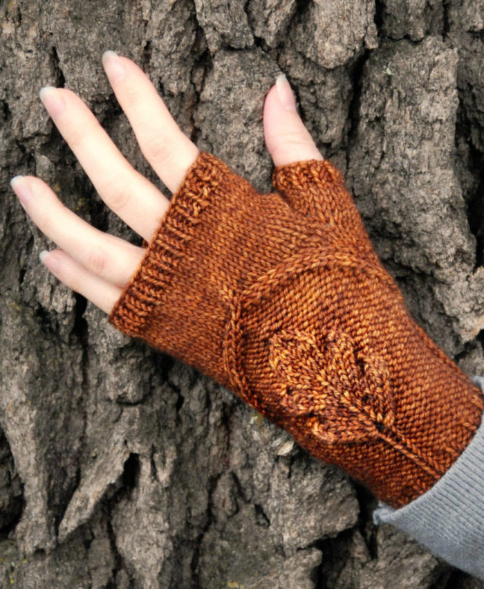 Knitting Pattern for Oak Grove Mitts