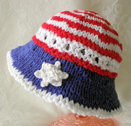 Knitting pattern for Fourth of July Baby Hat patriotic stars and stripes flag baby hat
