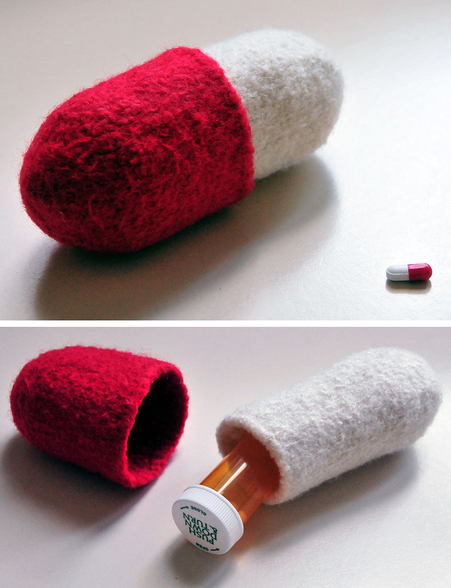 Free Knitting Pattern for Pill Shaped Case