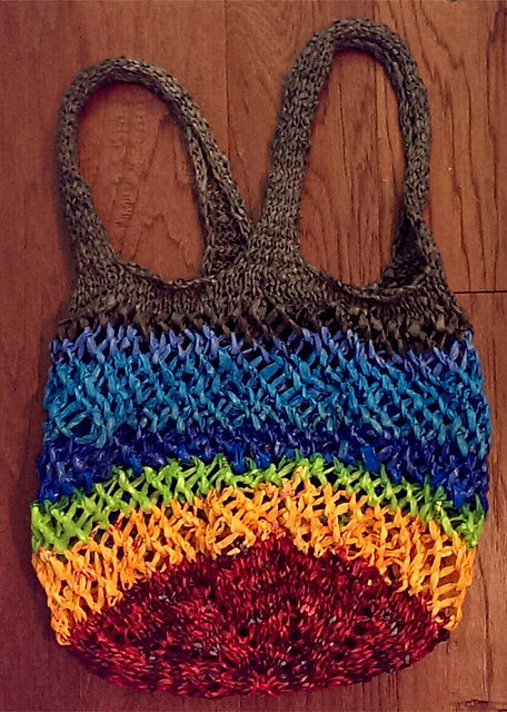 Free knitting pattern for Market Bag made of plastic bag yarn plarn