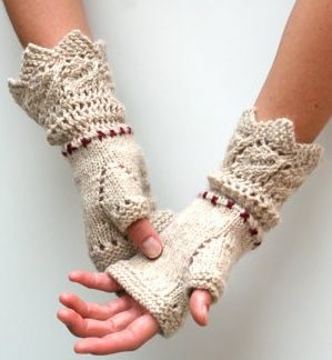 lace fingerless gloves knitting pattern