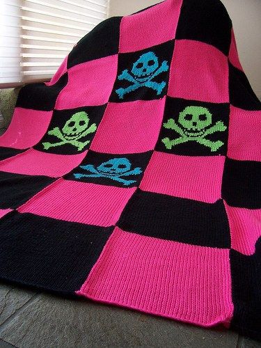 Free knitting pattern for Pretty Punk Blanket