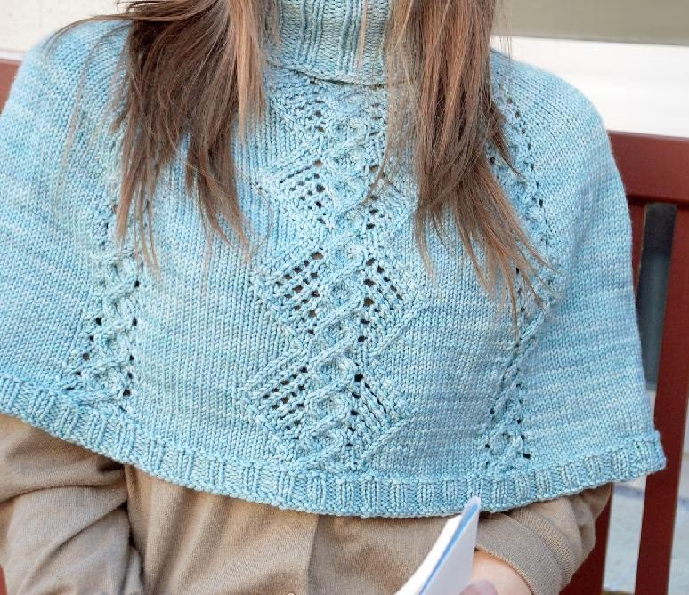 Quatrain Capelet Knitting pattern 