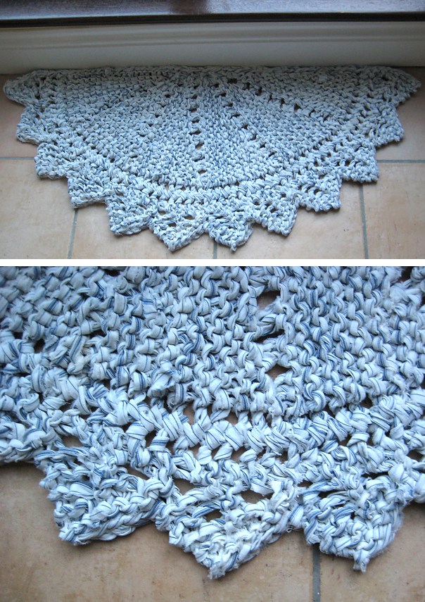 Free knitting pattern for Rag Doily Rug