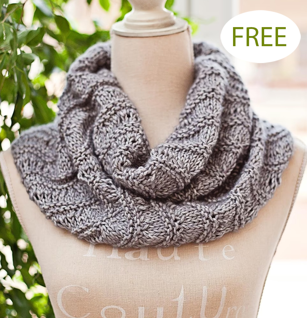 Free Ripples and Ridges Cowl Knitting Pattern