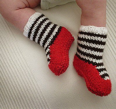 Free knitting pattern for Ruby Slipper Booties