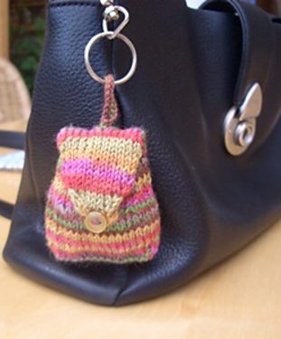 Free knitting pattern for Rucksachen tiny rucksack bitty bag