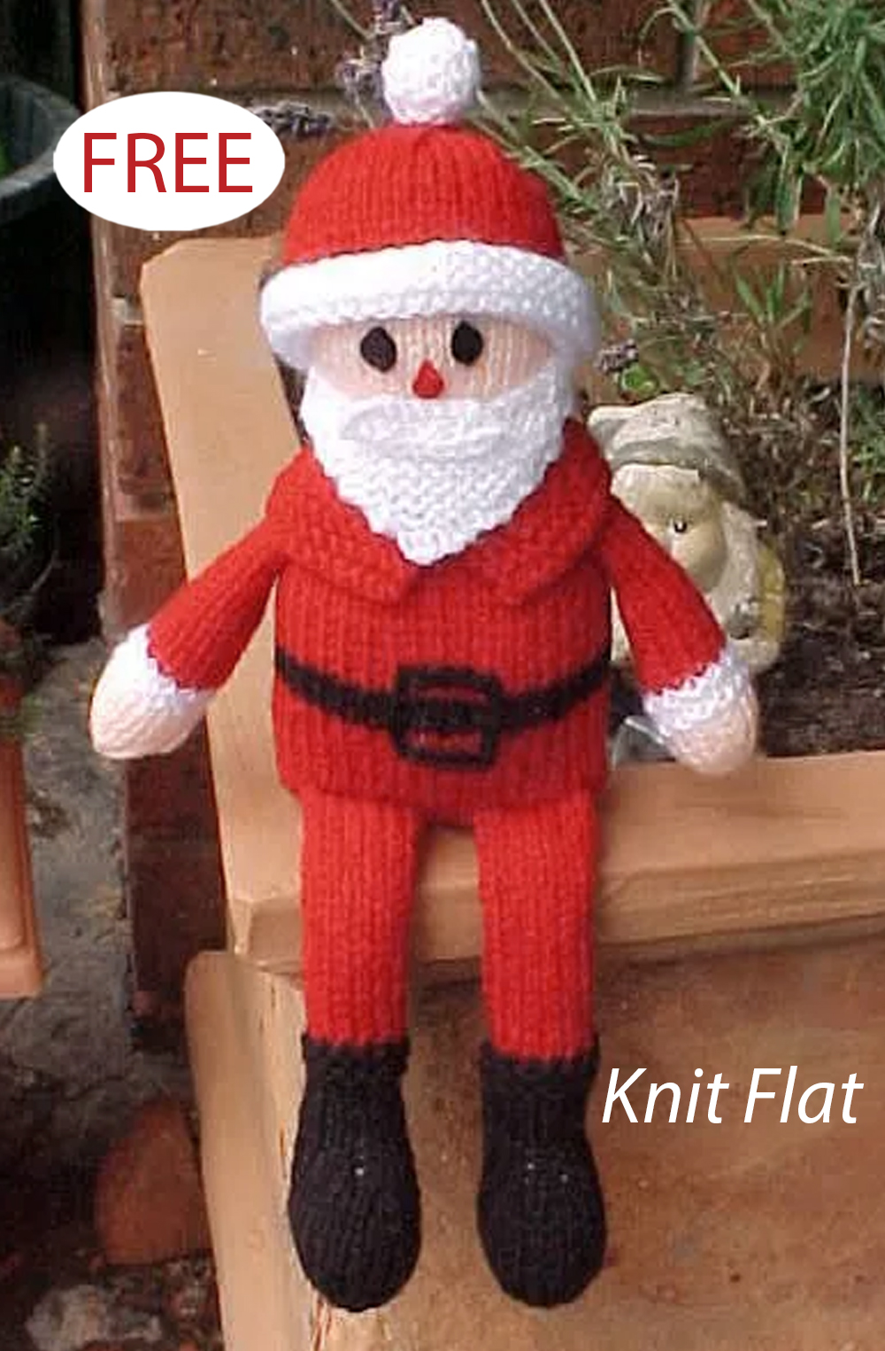 Free knitting pattern for Santa shelf toy and more Christmas knitting patterns