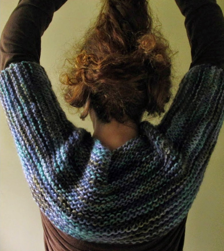 Sassenach Shrug Free Knitting Pattern | Outlander Inspired Knitting Patterns at http://intheloopknitting.com/outlander-inspired-knitting-patterns/