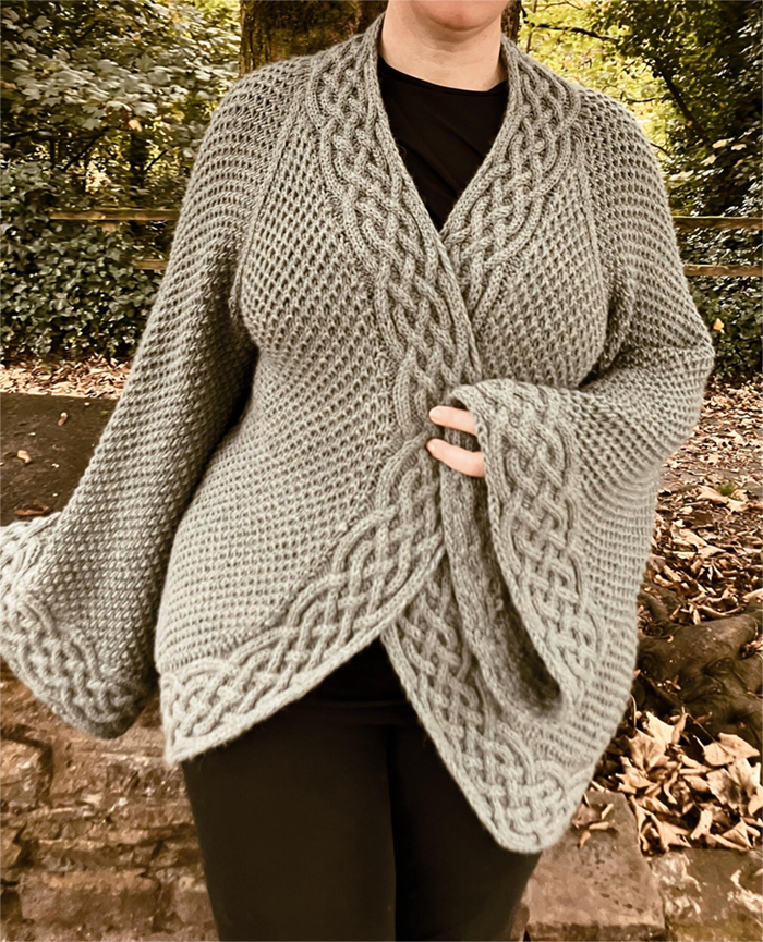 Seasgair Cardigan Knitting Pattern