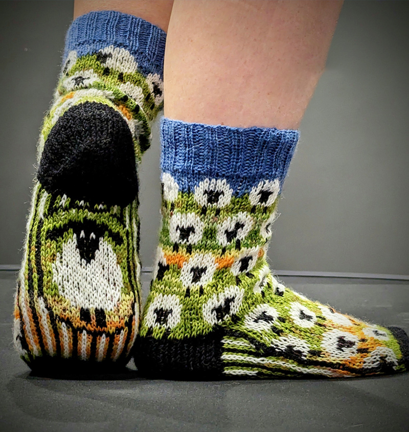 Sheep Socks free knitting pattern 