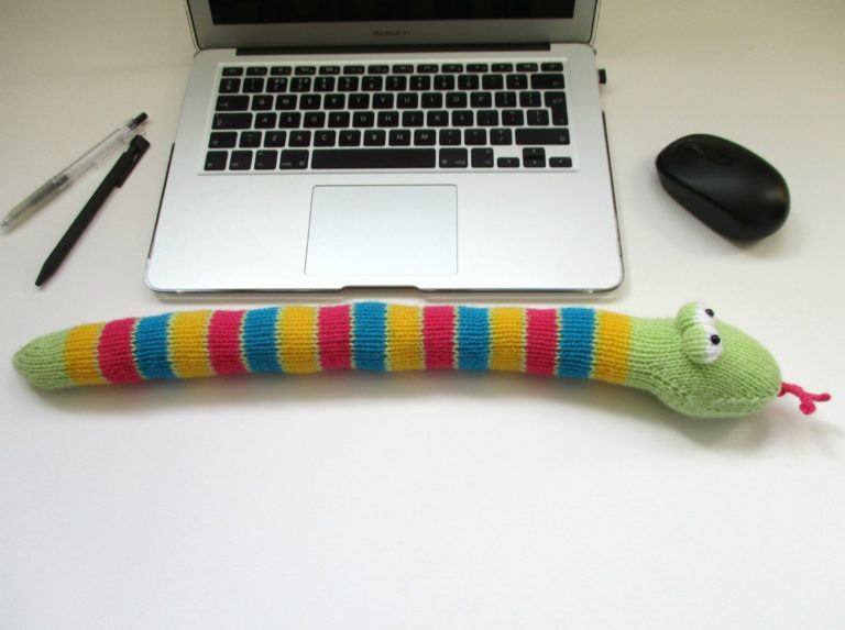 Knitting Pattern for Snake Wrist Rest
