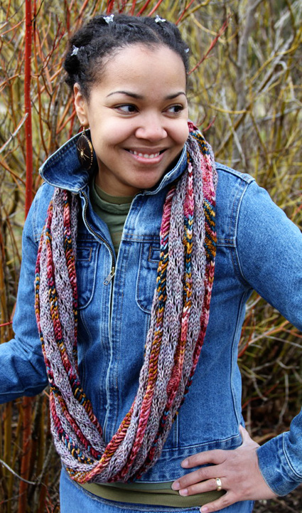 Free knitting pattern for Sugar Stick Infinity Scarf