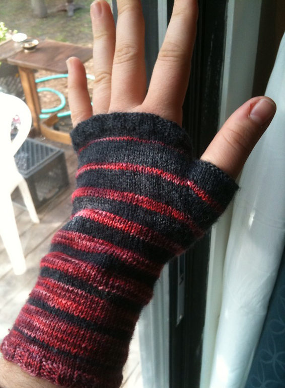 Free Knitting Pattern for Summation of i Mitts