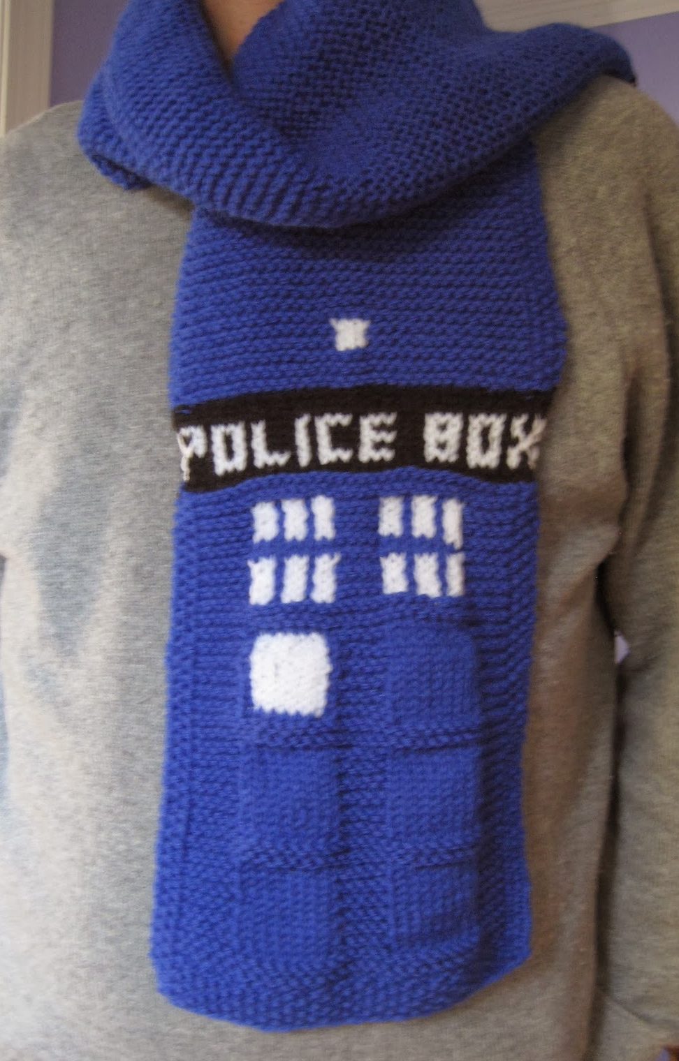 Free knitting pattern for TARDIS scarf Doctor Who