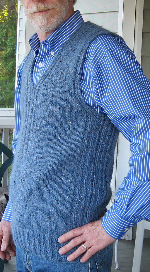 Mens sweater hotsell vest knitting pattern