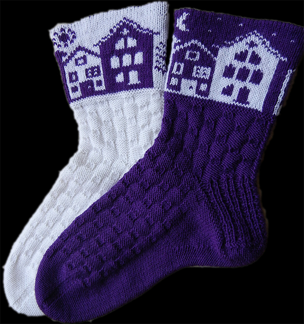 Free knitting pattern for Day and Night Reversible Socks