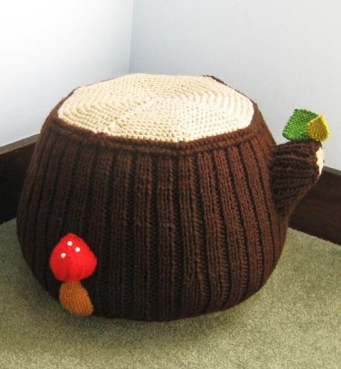 Knitting pattern for Tree Stump Ottoman