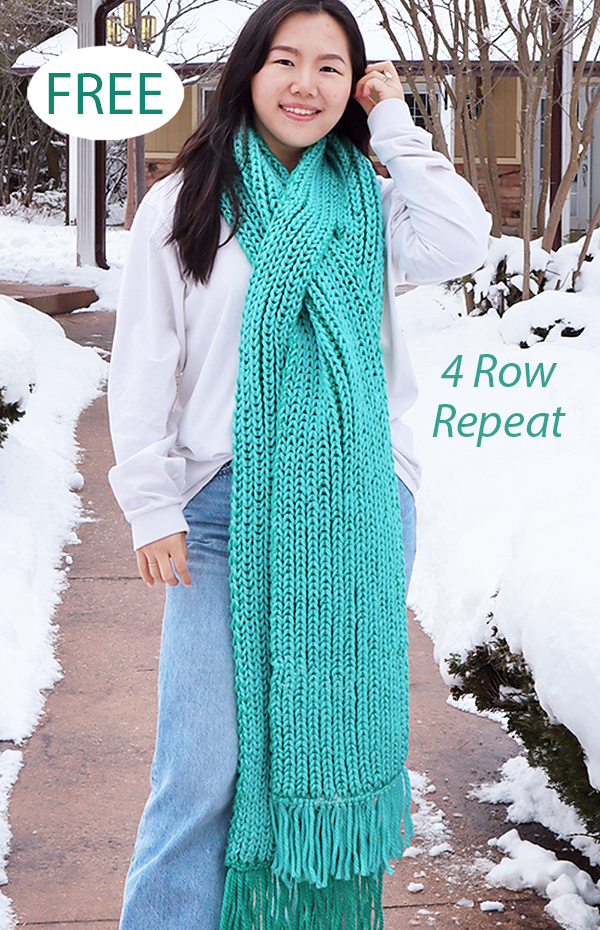 Free Two-Colored Scarf with Keyhole Knitting Pattern