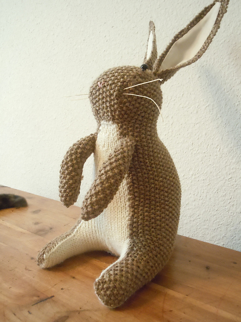 Free knitting pattern for vintage rabbit toy