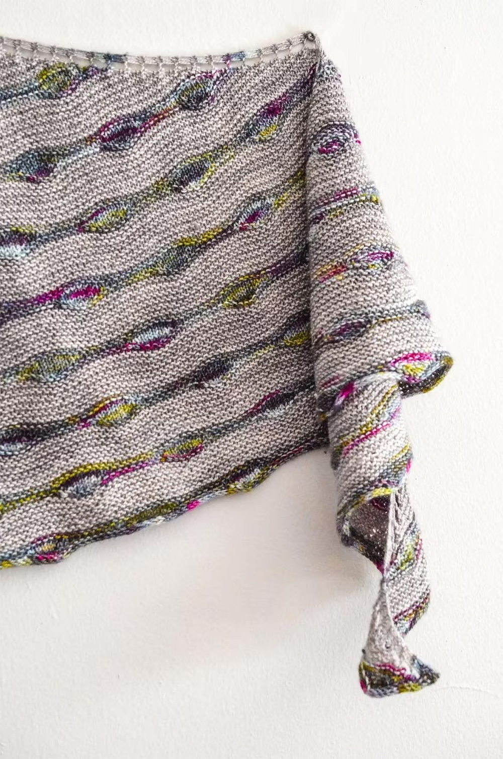 Knitting Pattern Ysabel Shawl